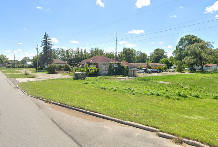 Bowmans Motel - 2022 Street View (newer photo)
